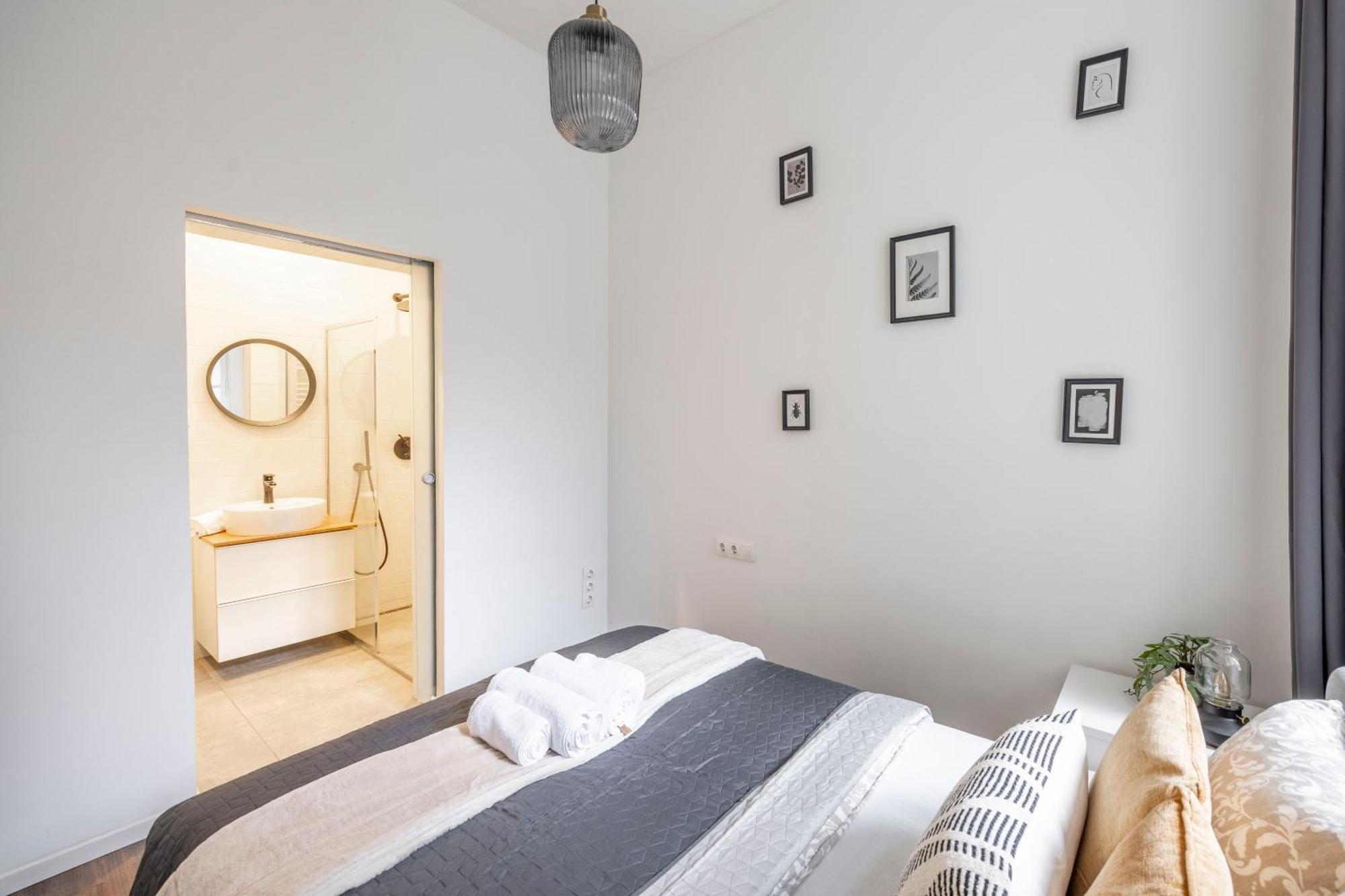 בודפשט Charming & Cozy Central 1Bedrm Suites מראה חיצוני תמונה